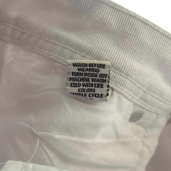 Hot Kiss Jean Shorts Women's Jr Sz 9 White Jorts Mid Rise Distressed Mid… - Picture 5 of 14